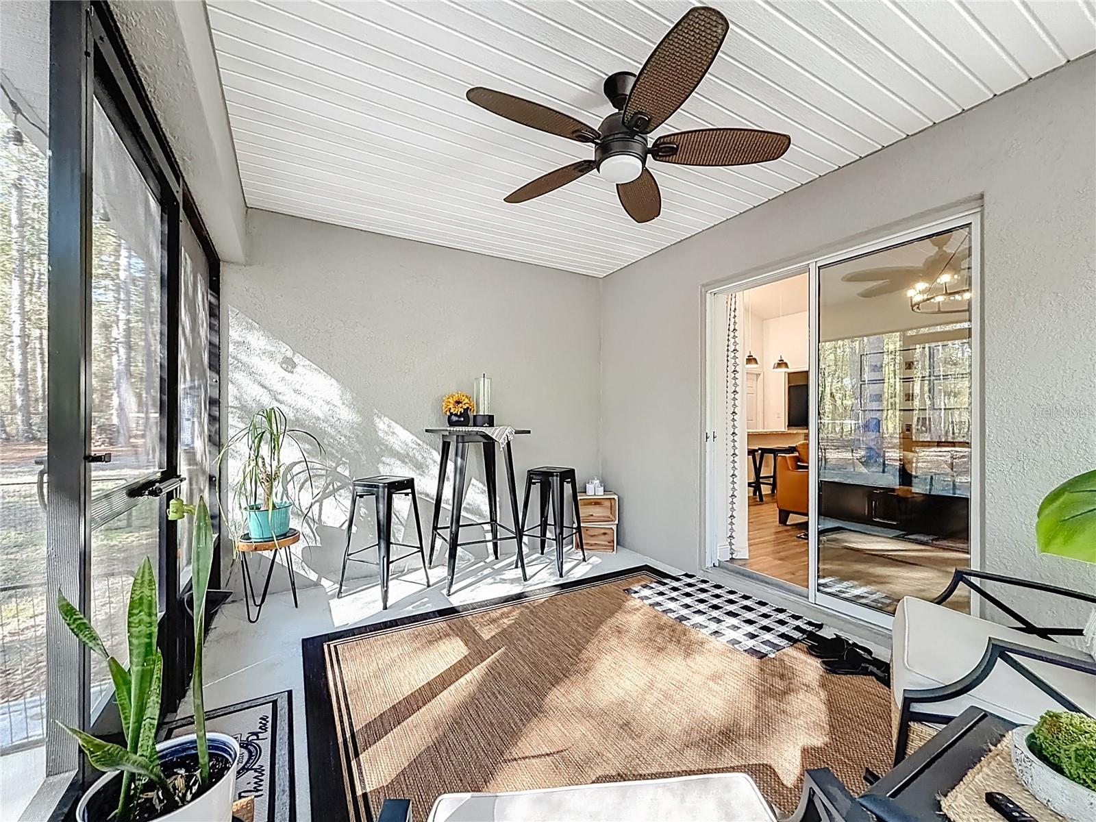 ROLLING HILLS UN FIVE - Residential