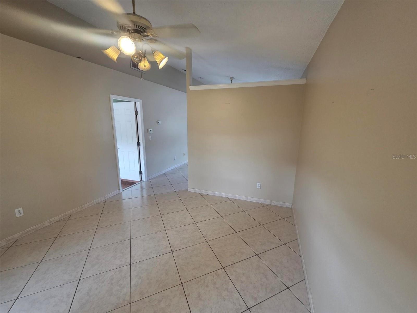 DEAN OAKS - Residential