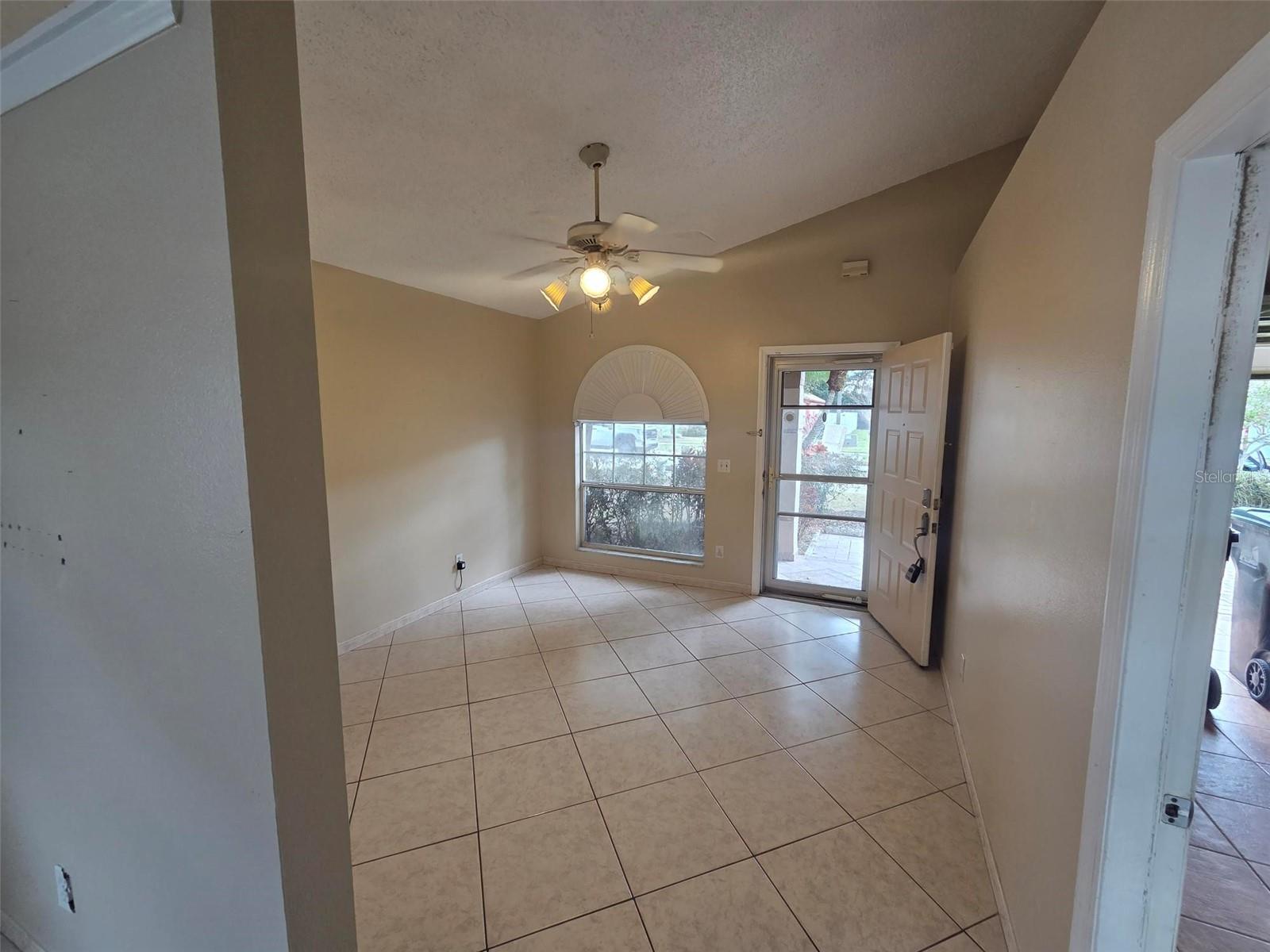 DEAN OAKS - Residential