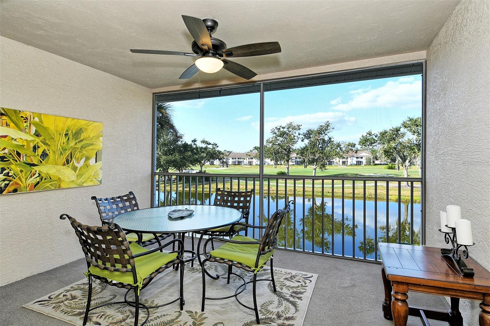 HERITAGE OAKS. GOLF & COUNTRY CLUB - Residential