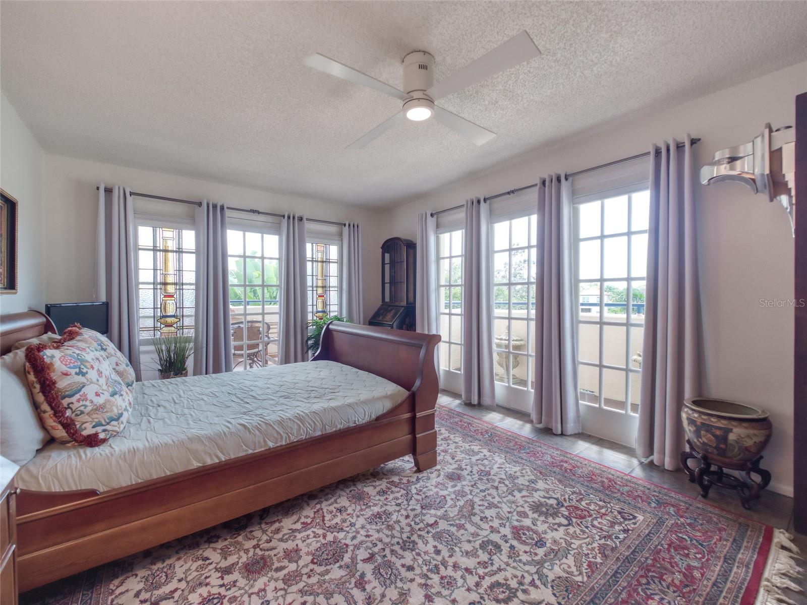 CENTRAL PARK - Residential