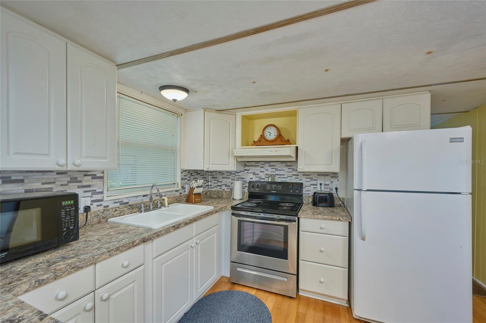 SKYVIEW MOBILE HOME ESTS UN 11 - Residential