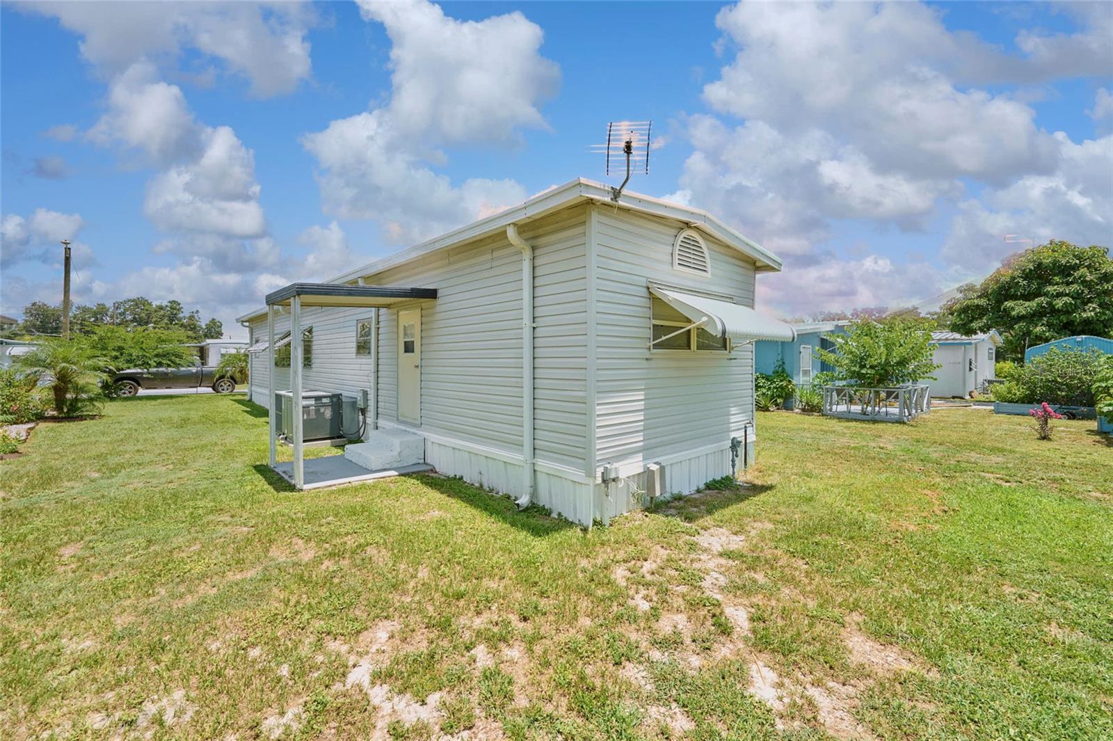 SKYVIEW MOBILE HOME ESTS UN 11 - Residential