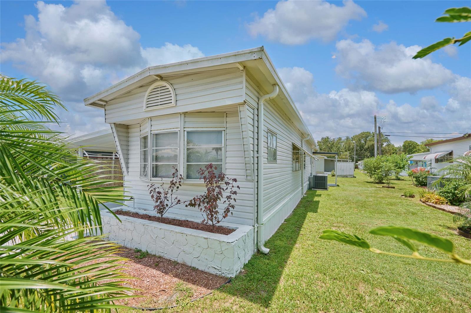 SKYVIEW MOBILE HOME ESTS UN 11 - Residential