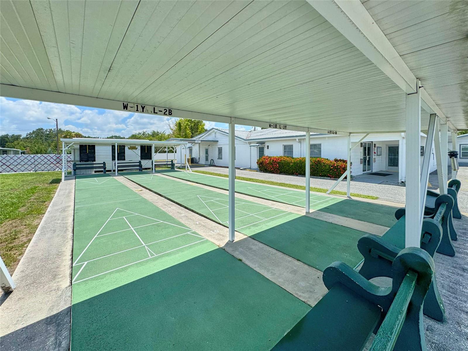 SKYVIEW MOBILE HOME ESTS UN 11 - Residential