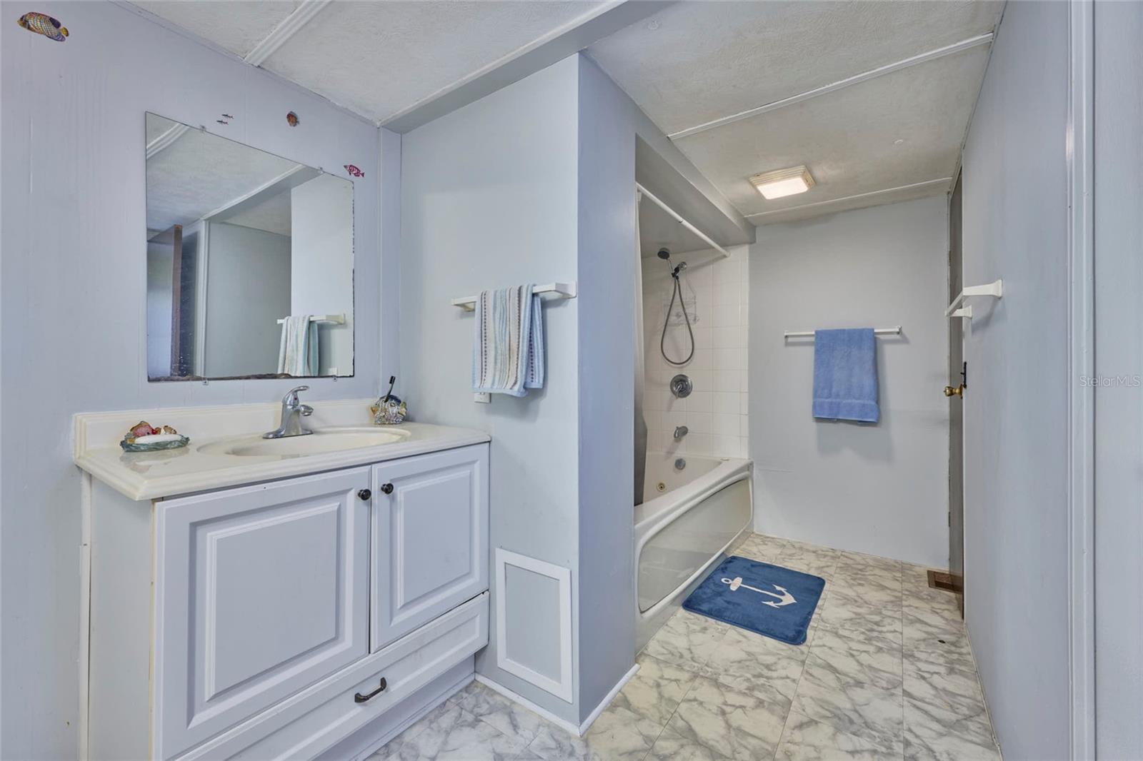 SKYVIEW MOBILE HOME ESTS UN 11 - Residential