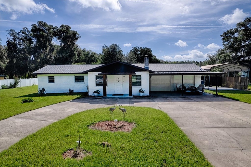 Photo of 1701 N Stone Street, Deland, FL 32720 (MLS # V4950979)