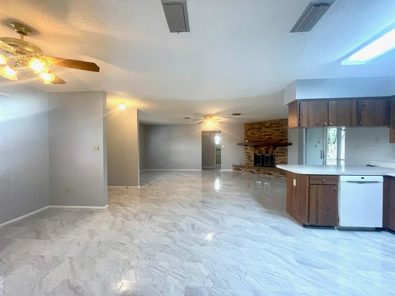 WILLA GROVE - Residential Lease