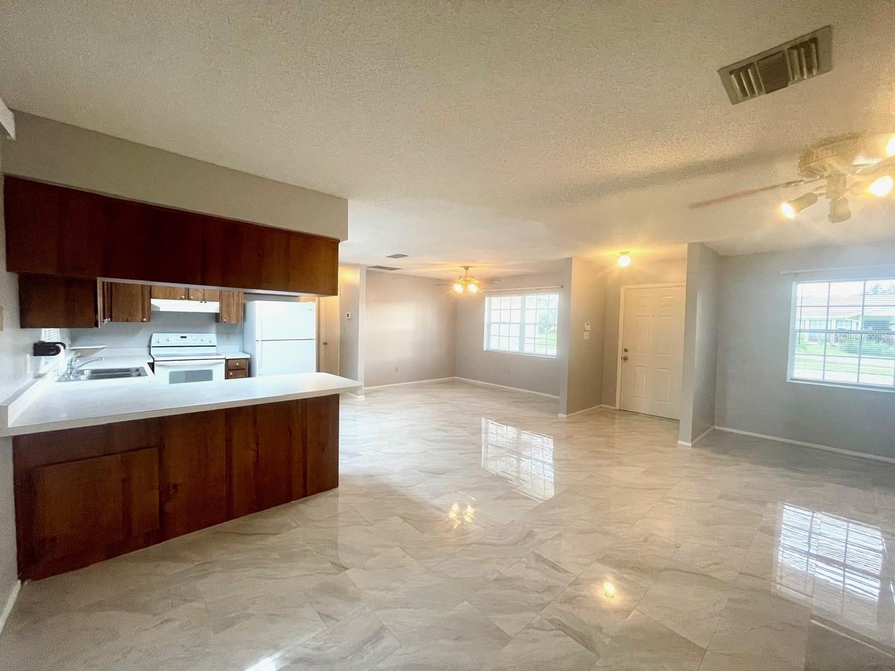 WILLA GROVE - Residential Lease