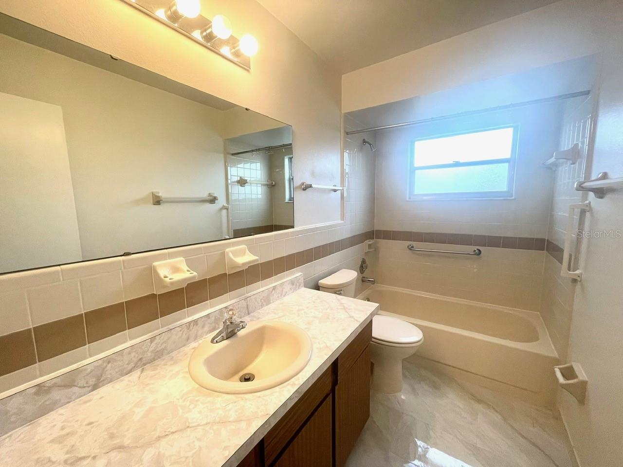 WILLA GROVE - Residential Lease