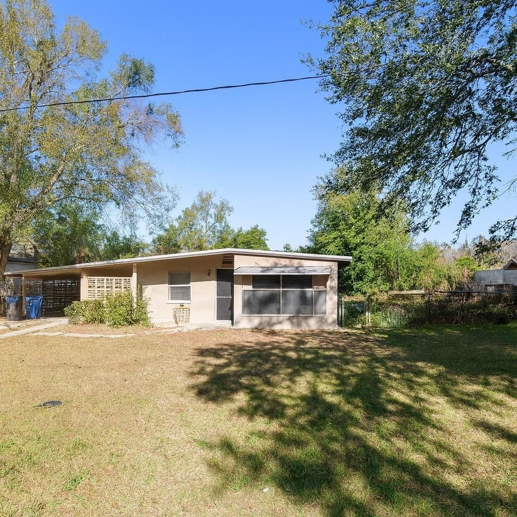 Photo of 8210 Fir Drive, Tampa, FL 33619 (MLS # TB8456072)