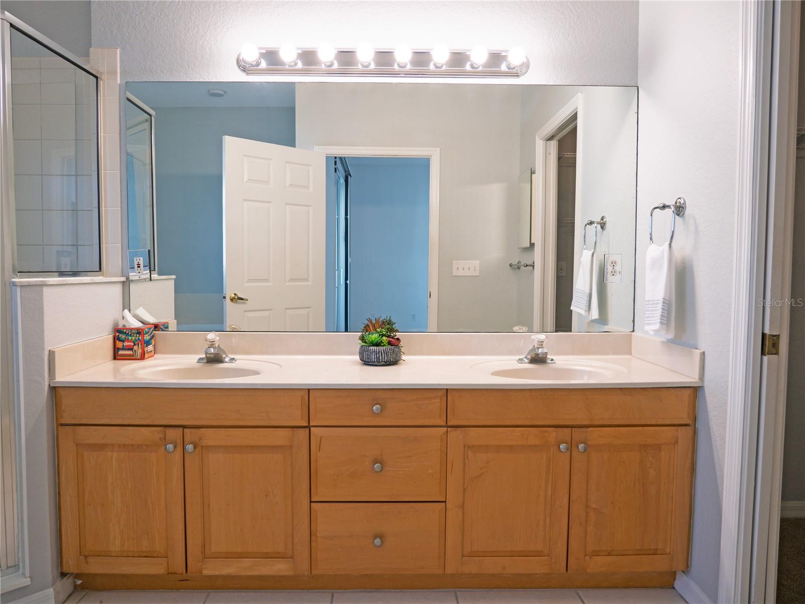 LONE PALM BEACH CONDO - Residential