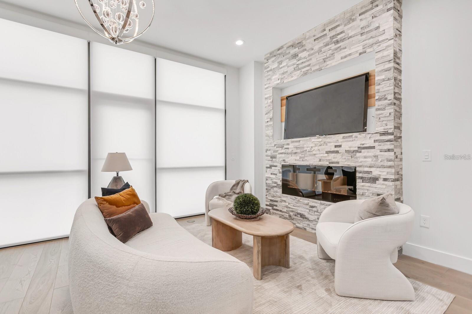 CARROLLWOOD CROSSINGS 2 - Residential Lease