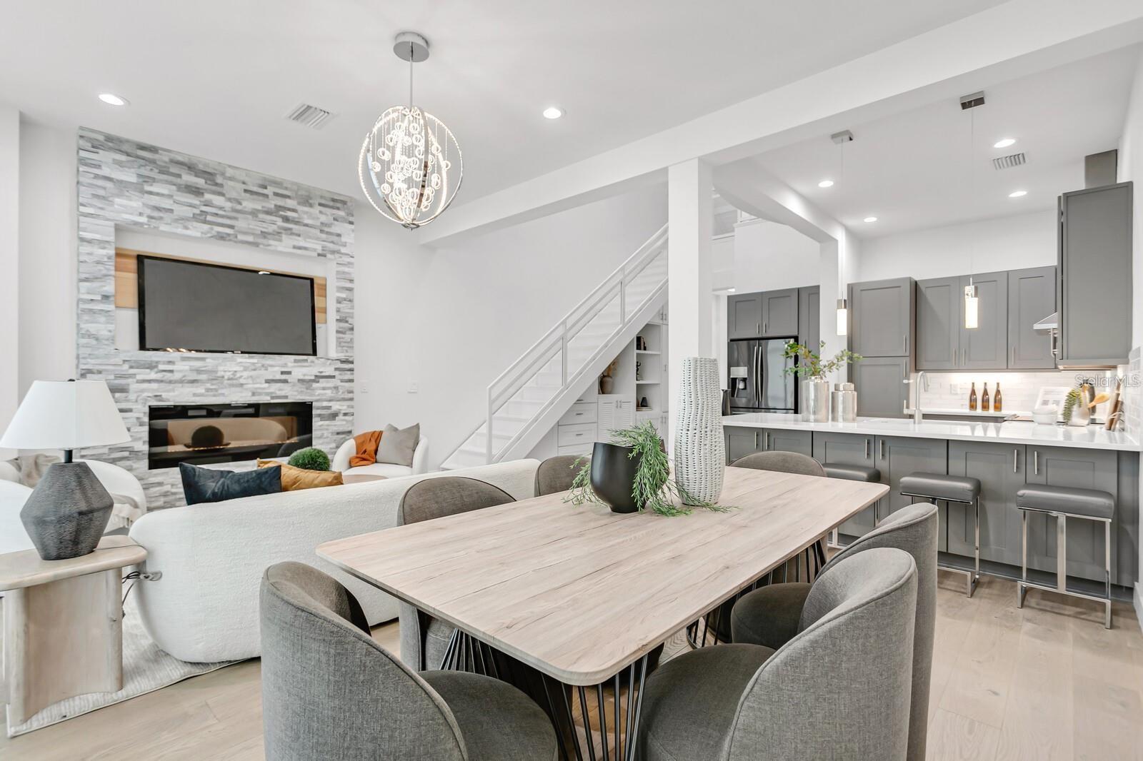 CARROLLWOOD CROSSINGS 2 - Residential Lease