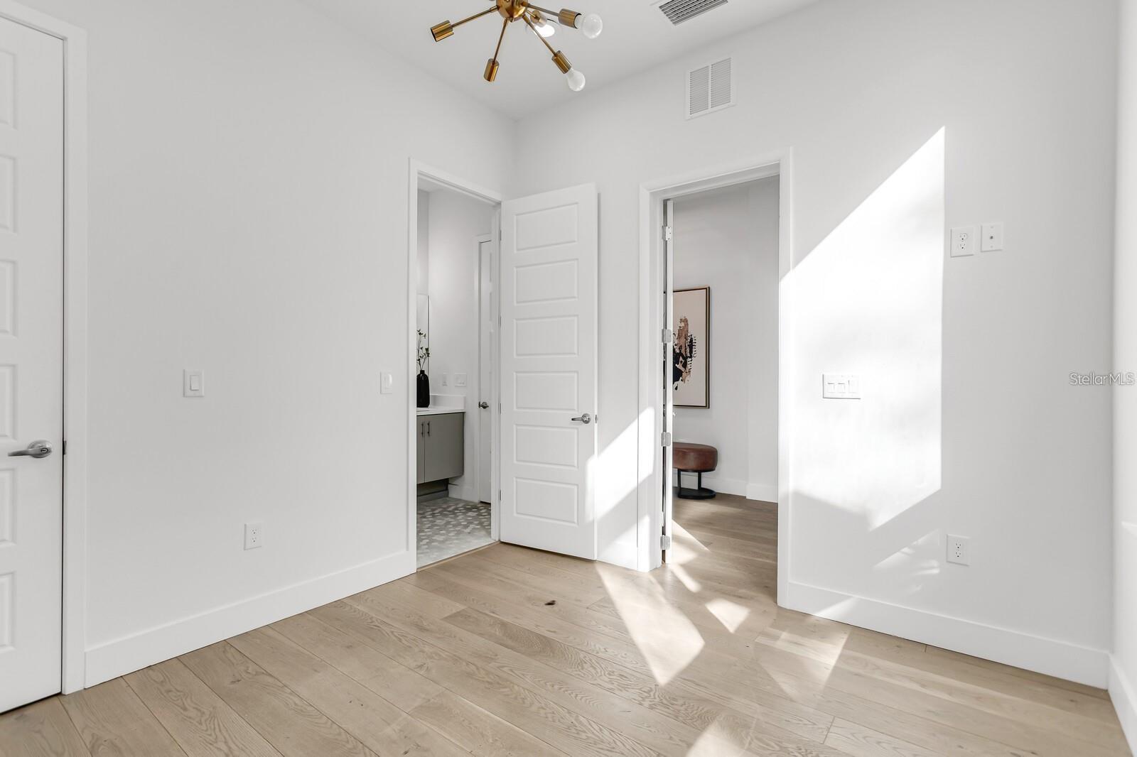 CARROLLWOOD CROSSINGS 2 - Residential Lease