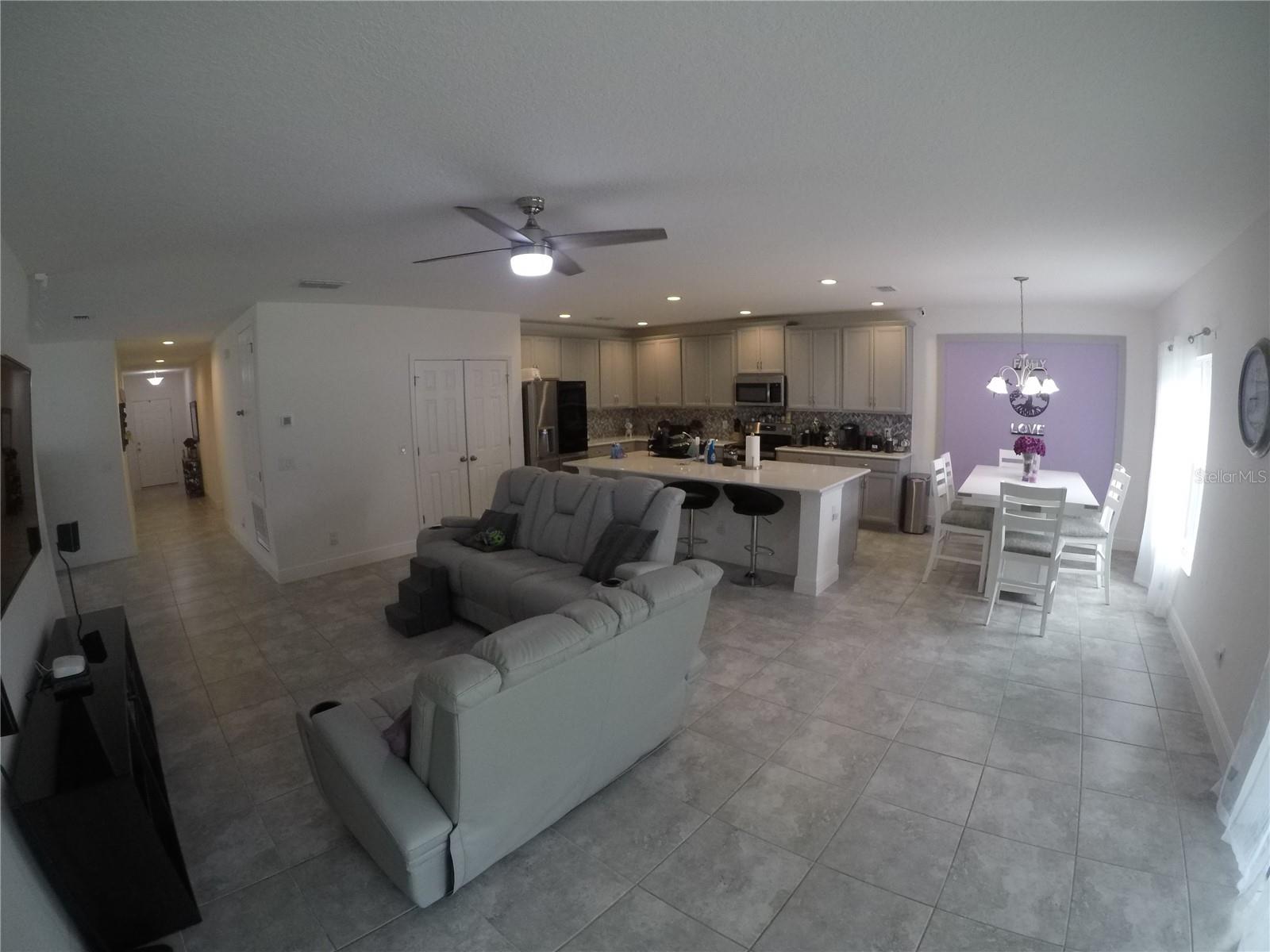 964 AVENAL LANE