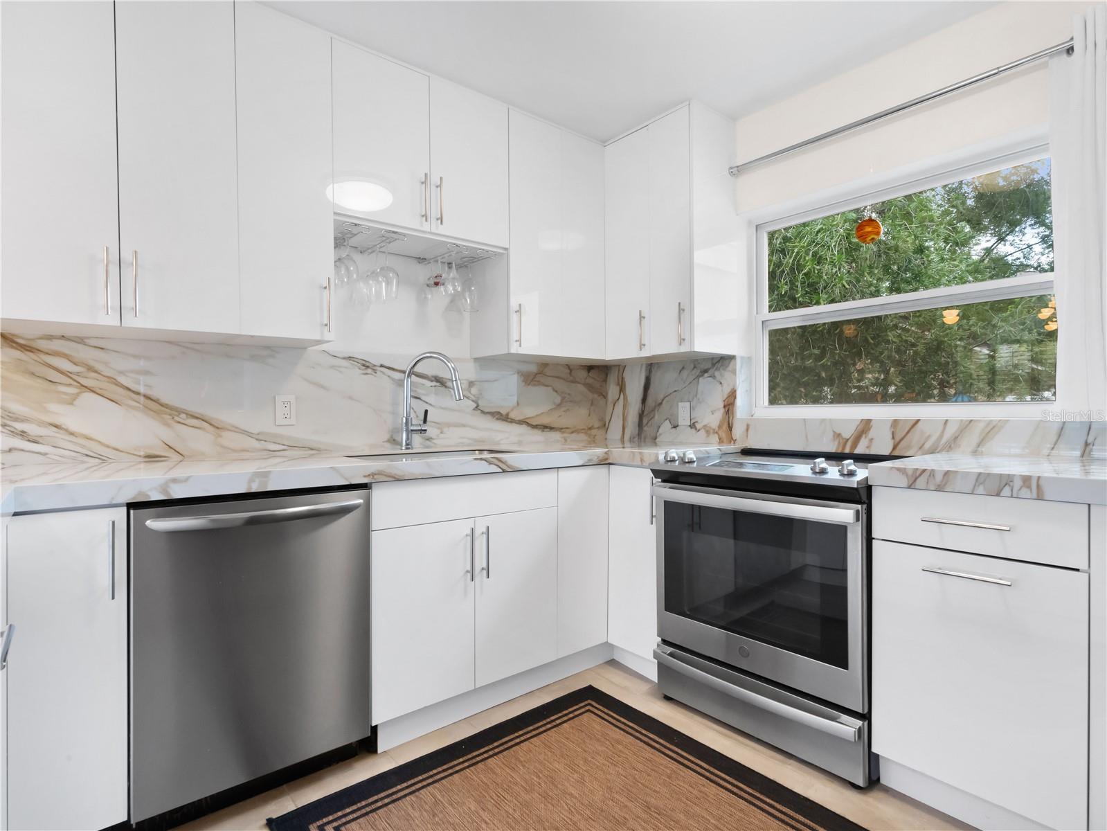 CRESTWOOD ESTATES - Residential