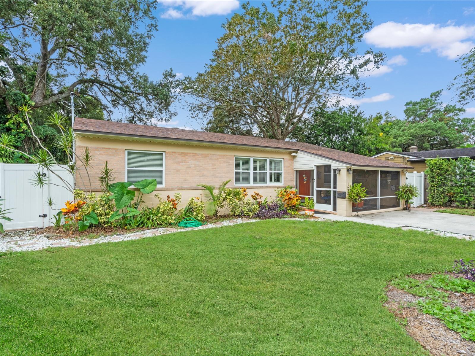 CRESTWOOD ESTATES - Residential