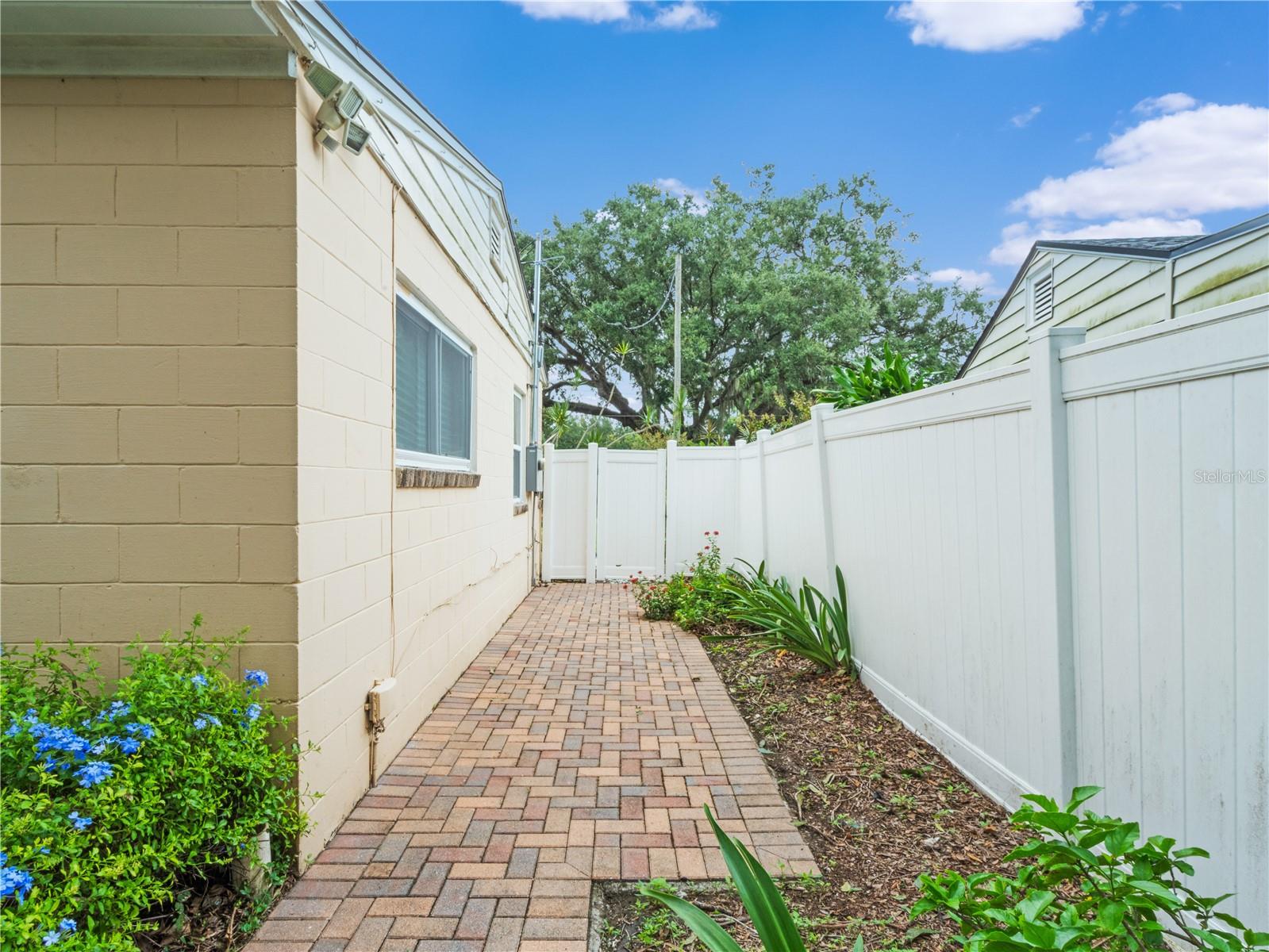 CRESTWOOD ESTATES - Residential