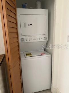 ACREAGE & UNREC - Residential Lease