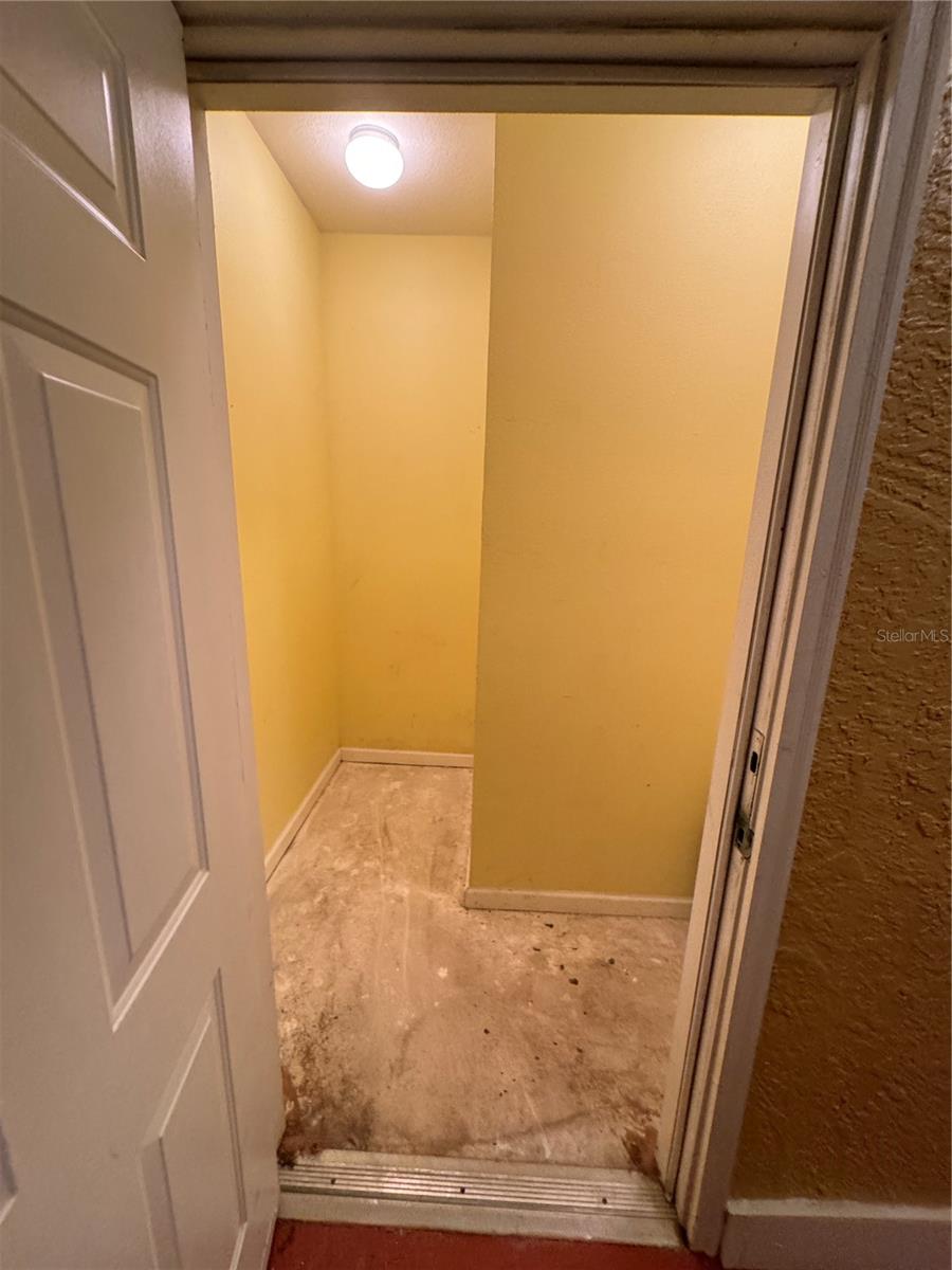 GRAND KEY A CONDO - Residential Lease