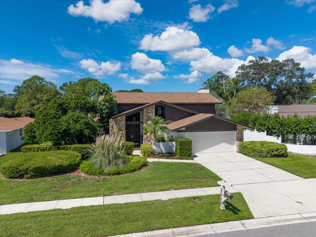 Photo of 2924 Torrey Pines Court, Clearwater, FL 33761 (MLS # TB8551035)