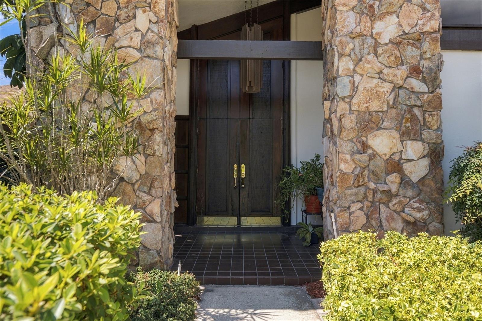 2924 TORREY PINES COURT