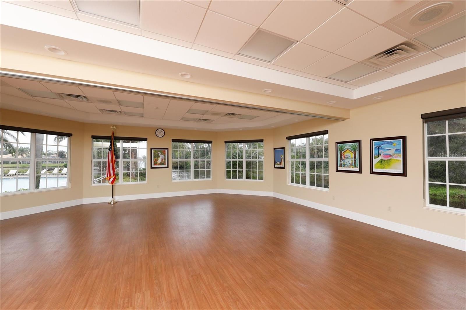 SAWGRASS - Residential