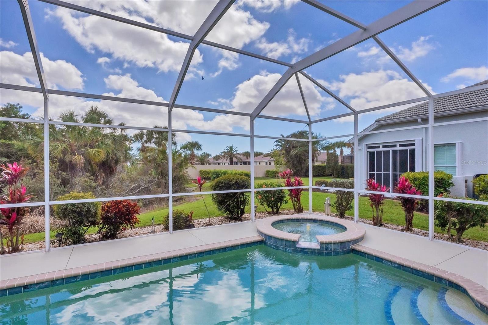 SAWGRASS - Residential