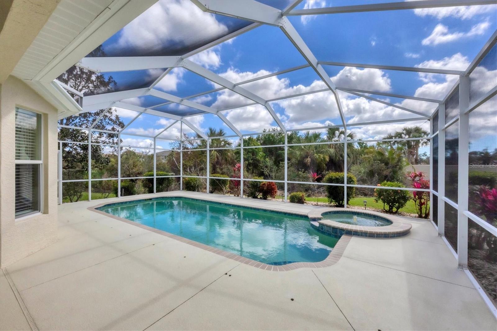 SAWGRASS - Residential
