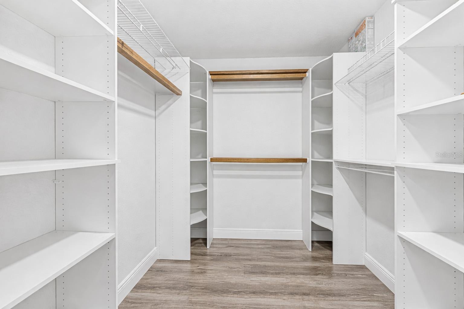 SPRING OAKS UNIT 5 - Residential