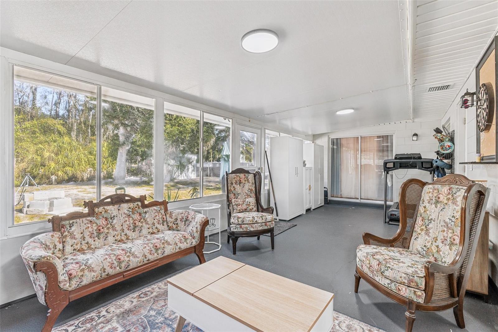 SPRING OAKS UNIT 5 - Residential