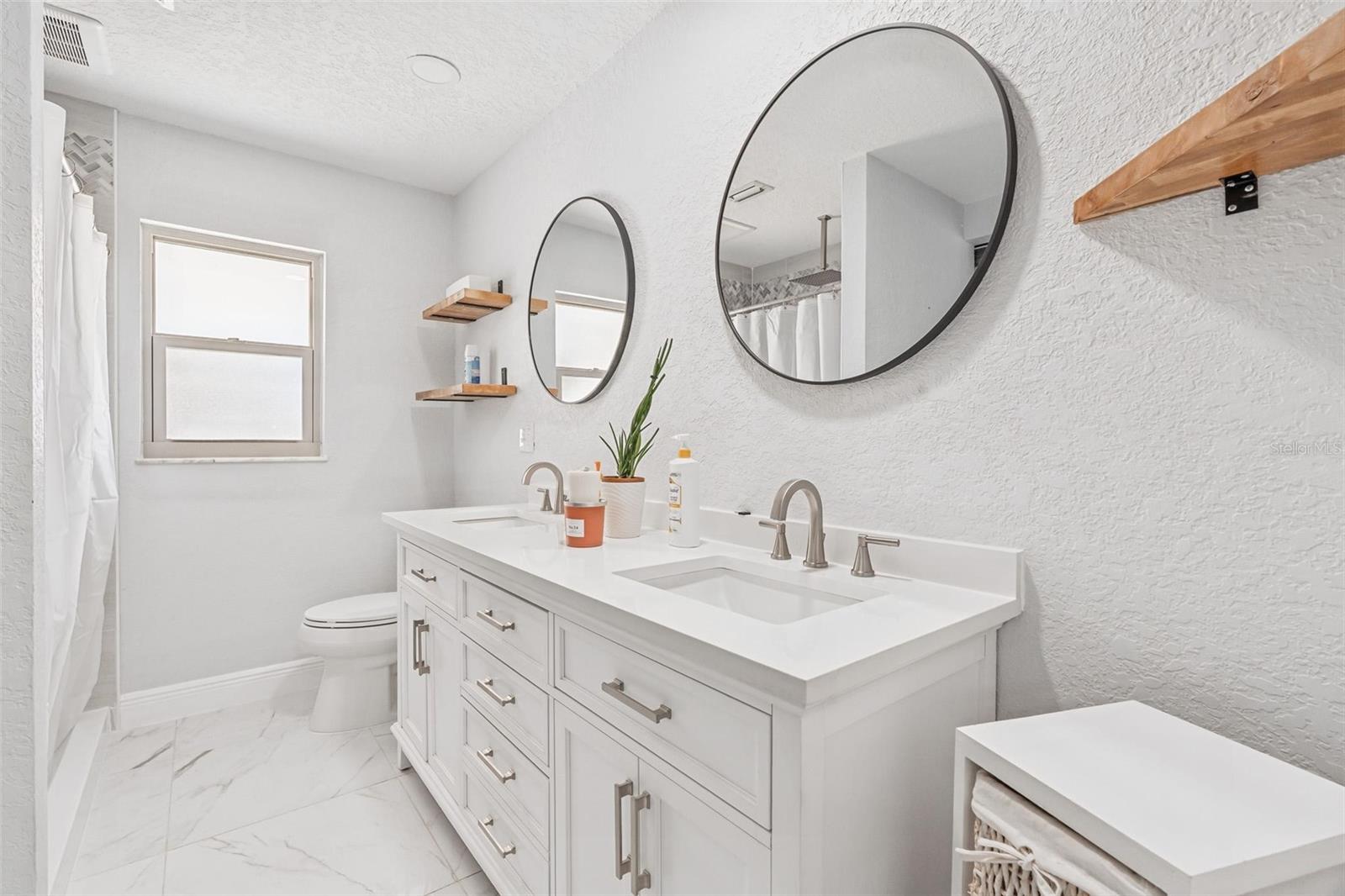 SPRING OAKS UNIT 5 - Residential