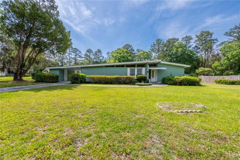 Photo of 822 W Pratt Street, Starke, FL 32091 (MLS # GC531102)