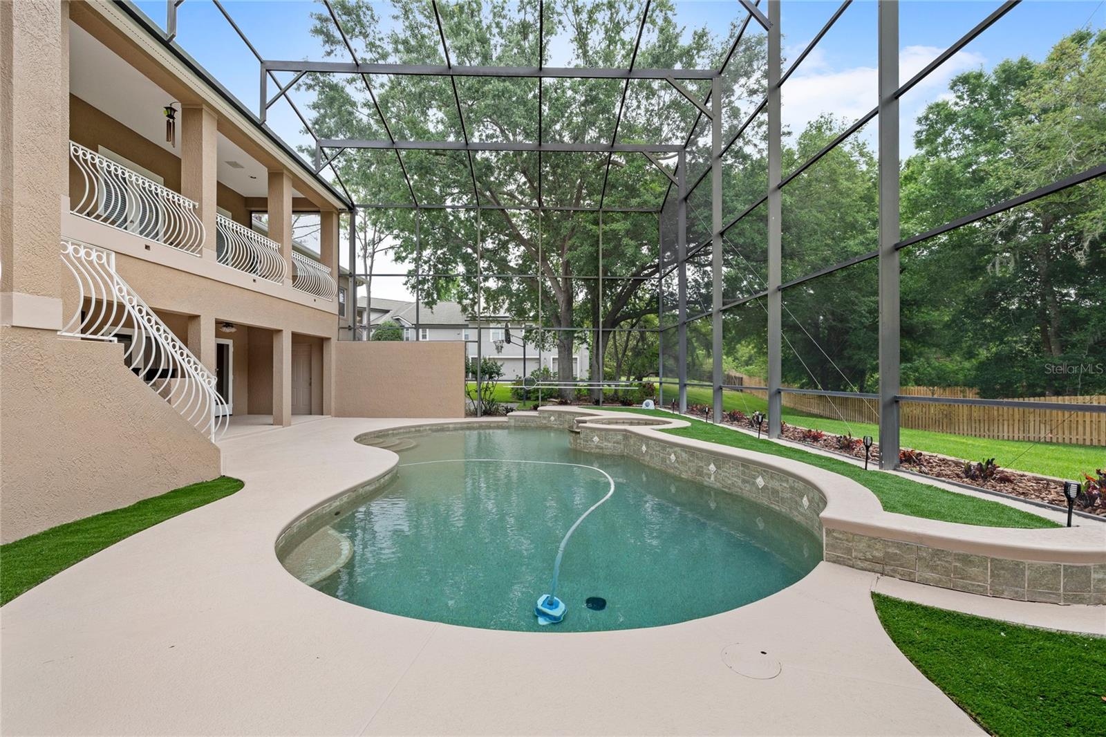 TOREY PINES - Residential