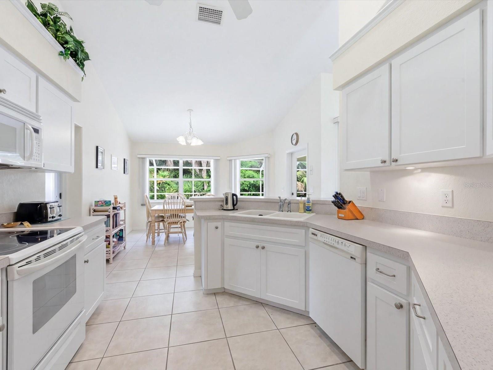 ROTONDA WEST LONG MEADOW - Residential