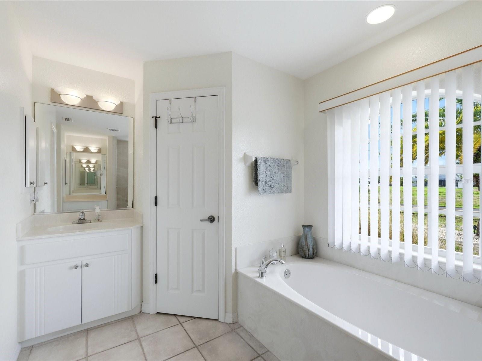 ROTONDA WEST LONG MEADOW - Residential