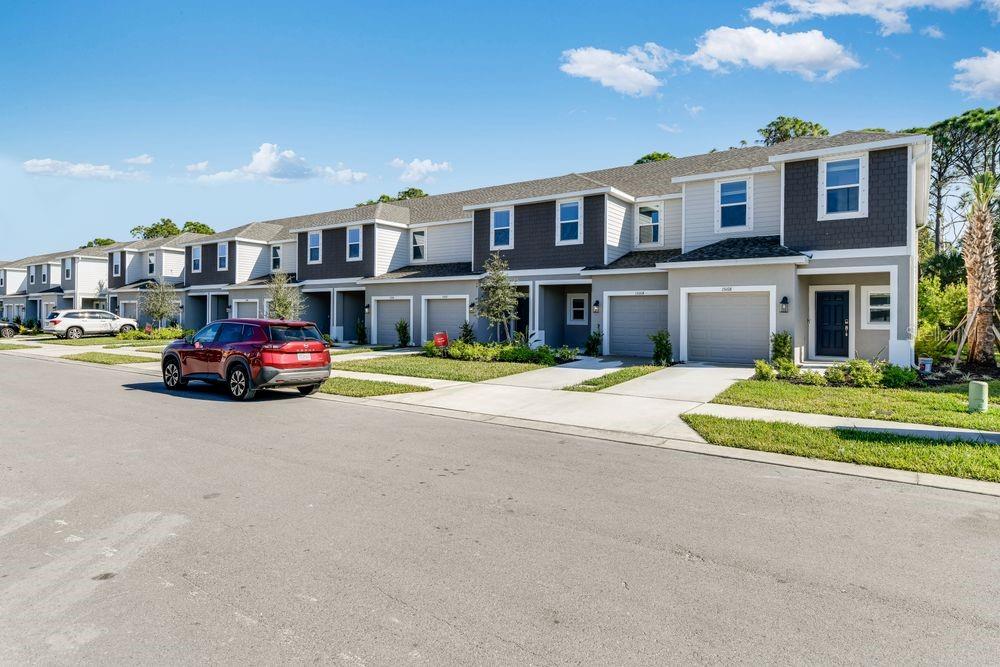 VINTERRA TOWNHOMES - Residential