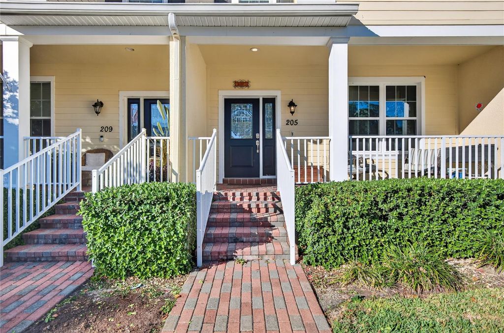 Photo of 205 49th Avenue N, St Petersburg, FL 33703 (MLS # TB8469877)