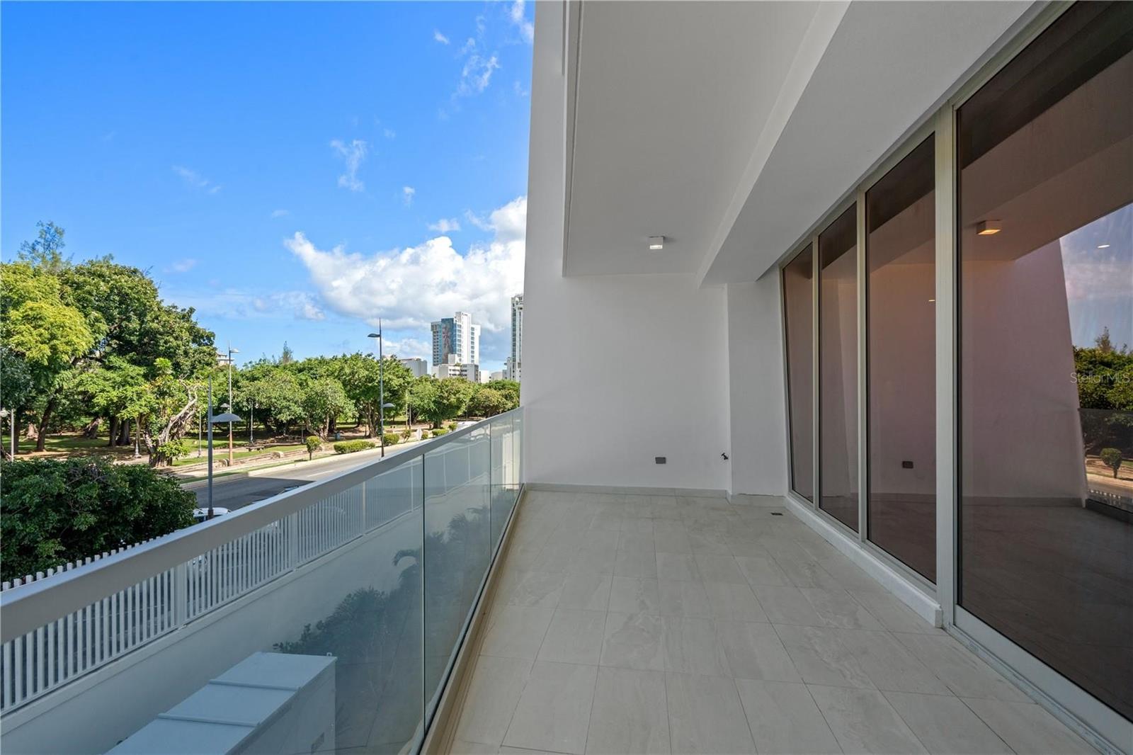 LE PARC 203 - Residential Lease