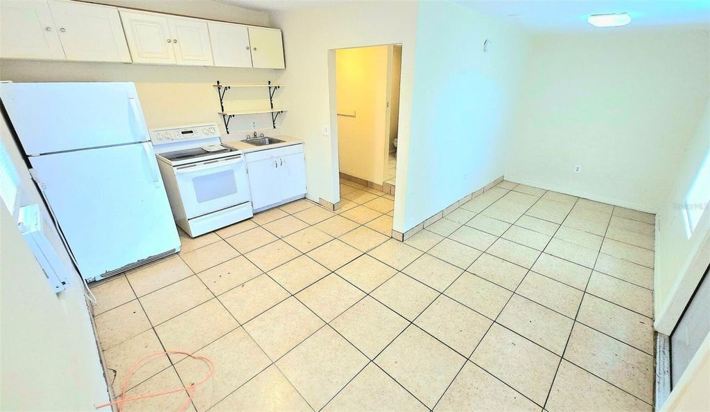 Photo of 2014 10th Street W #B, Bradenton, FL 34205 (MLS # A4685111)