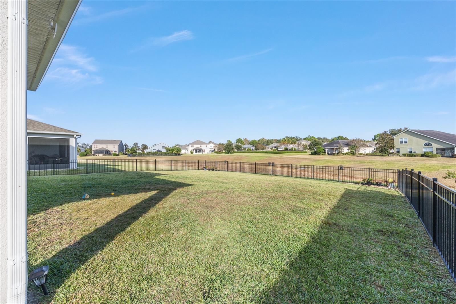 MEADOWS OF HEATHBROOK - Residential