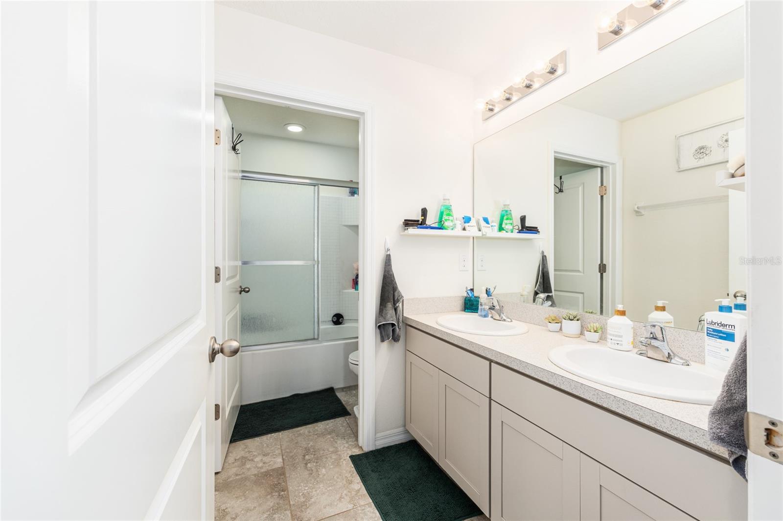 MEADOWS OF HEATHBROOK - Residential