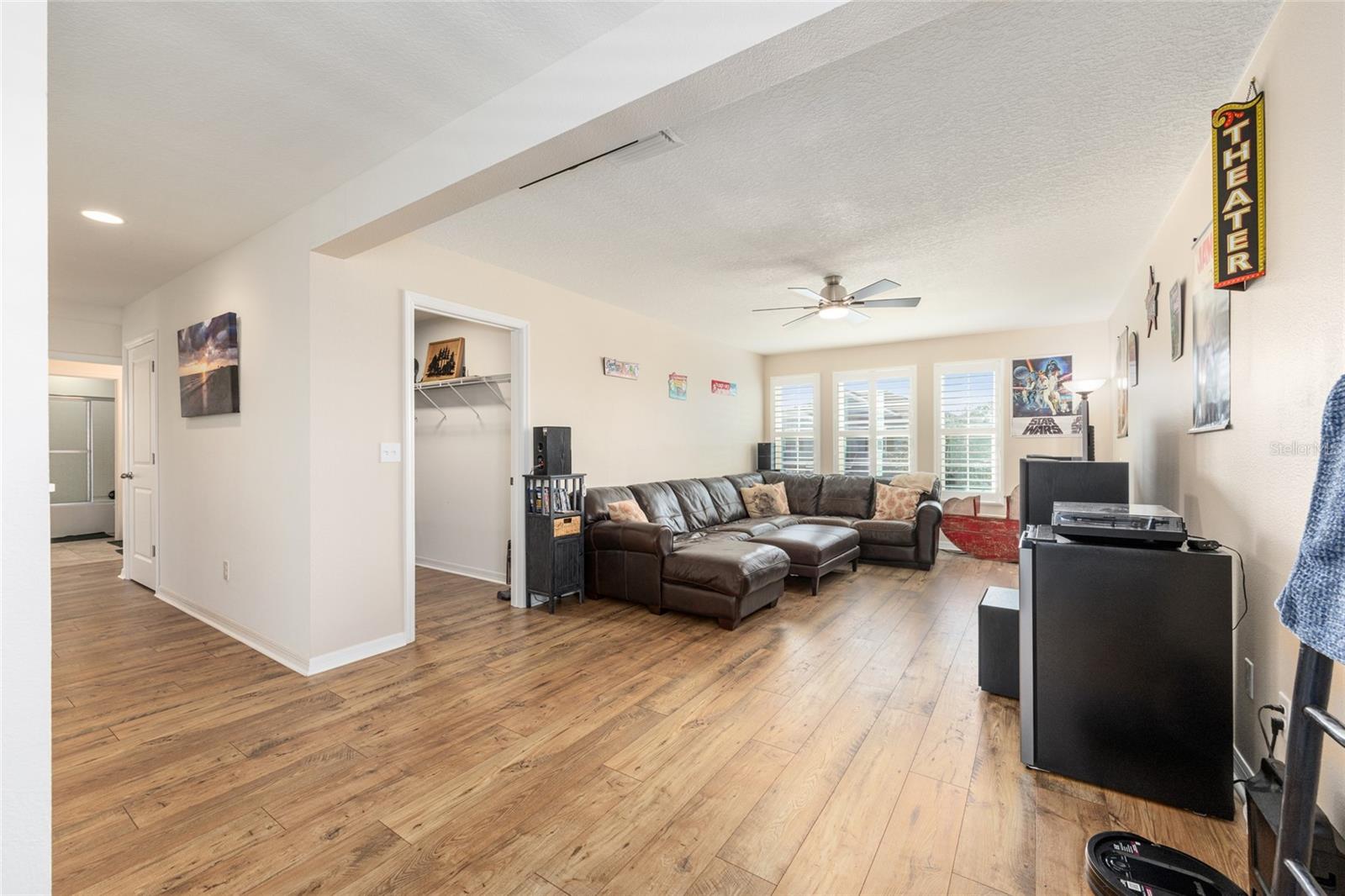 MEADOWS OF HEATHBROOK - Residential