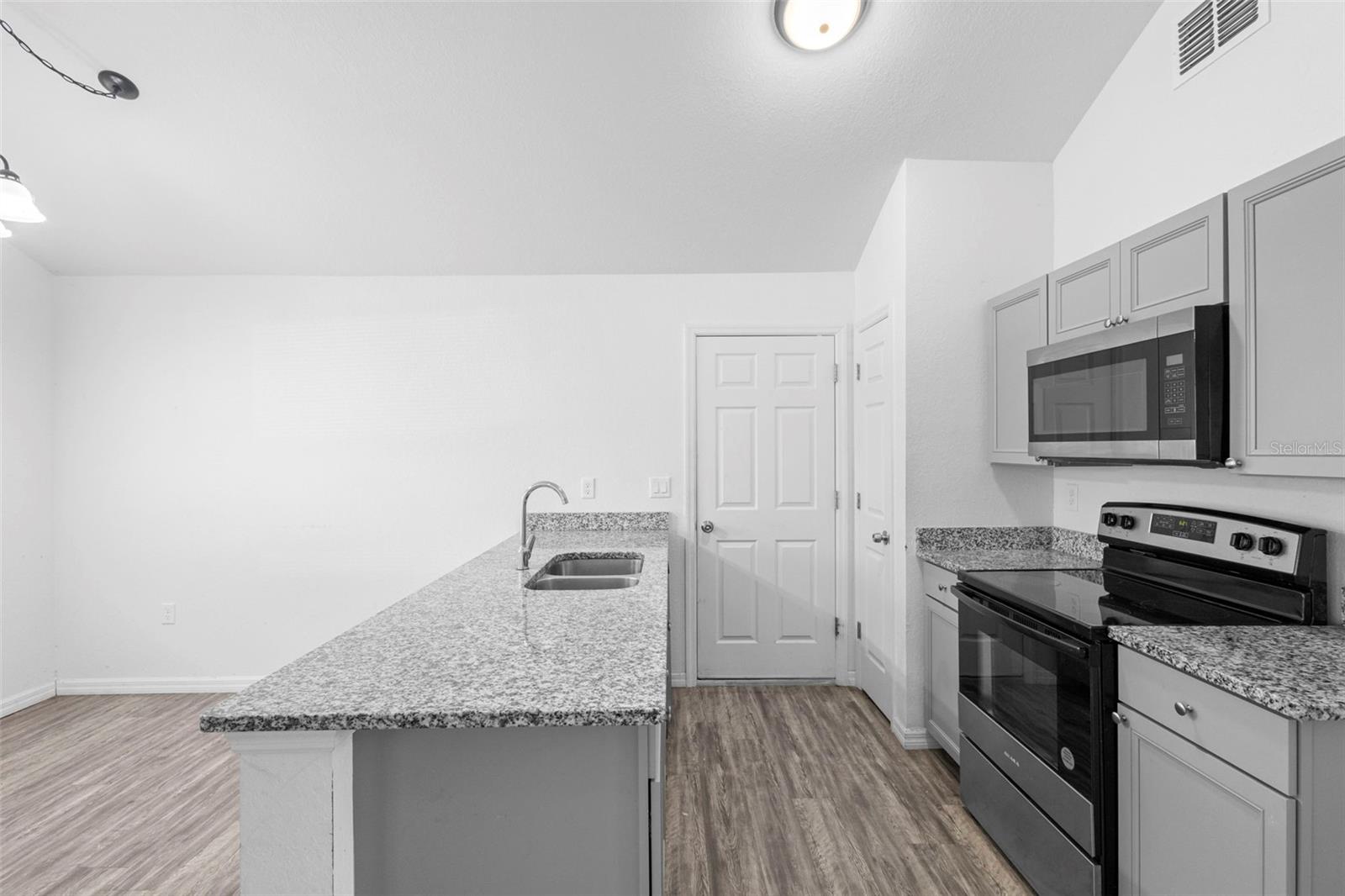 RAINBOW PARK UN #2 - Residential