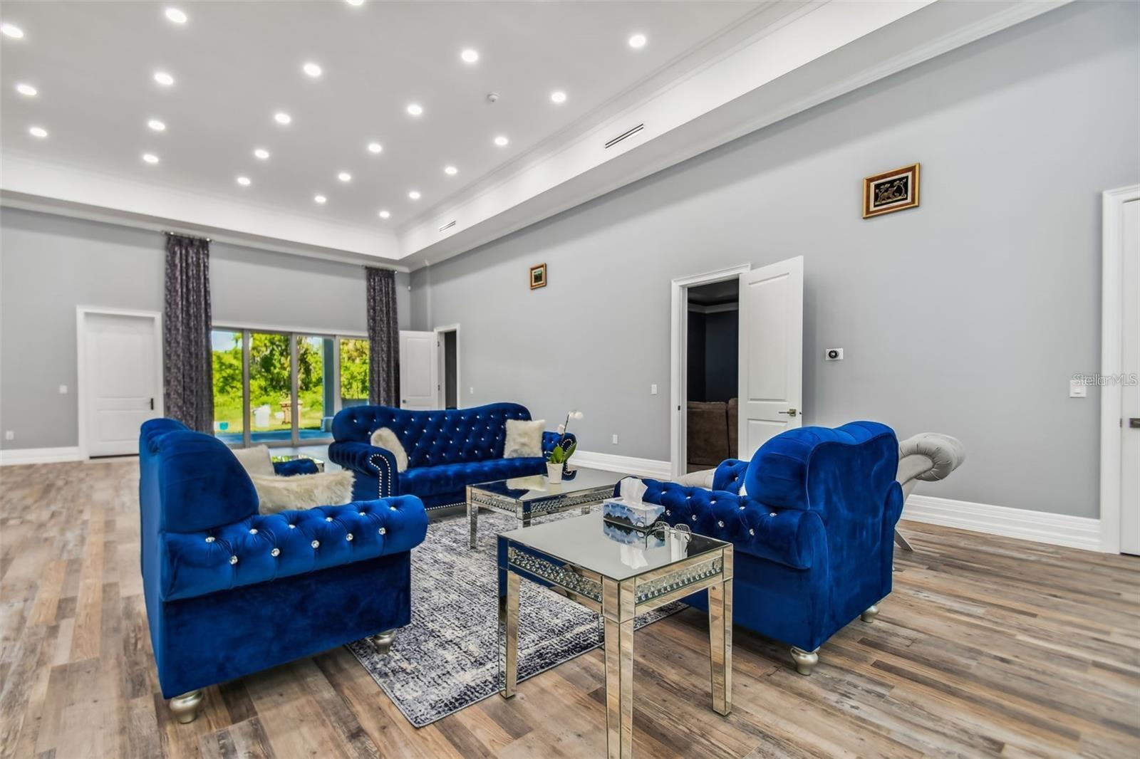 ACREAGE & UNREC - Residential