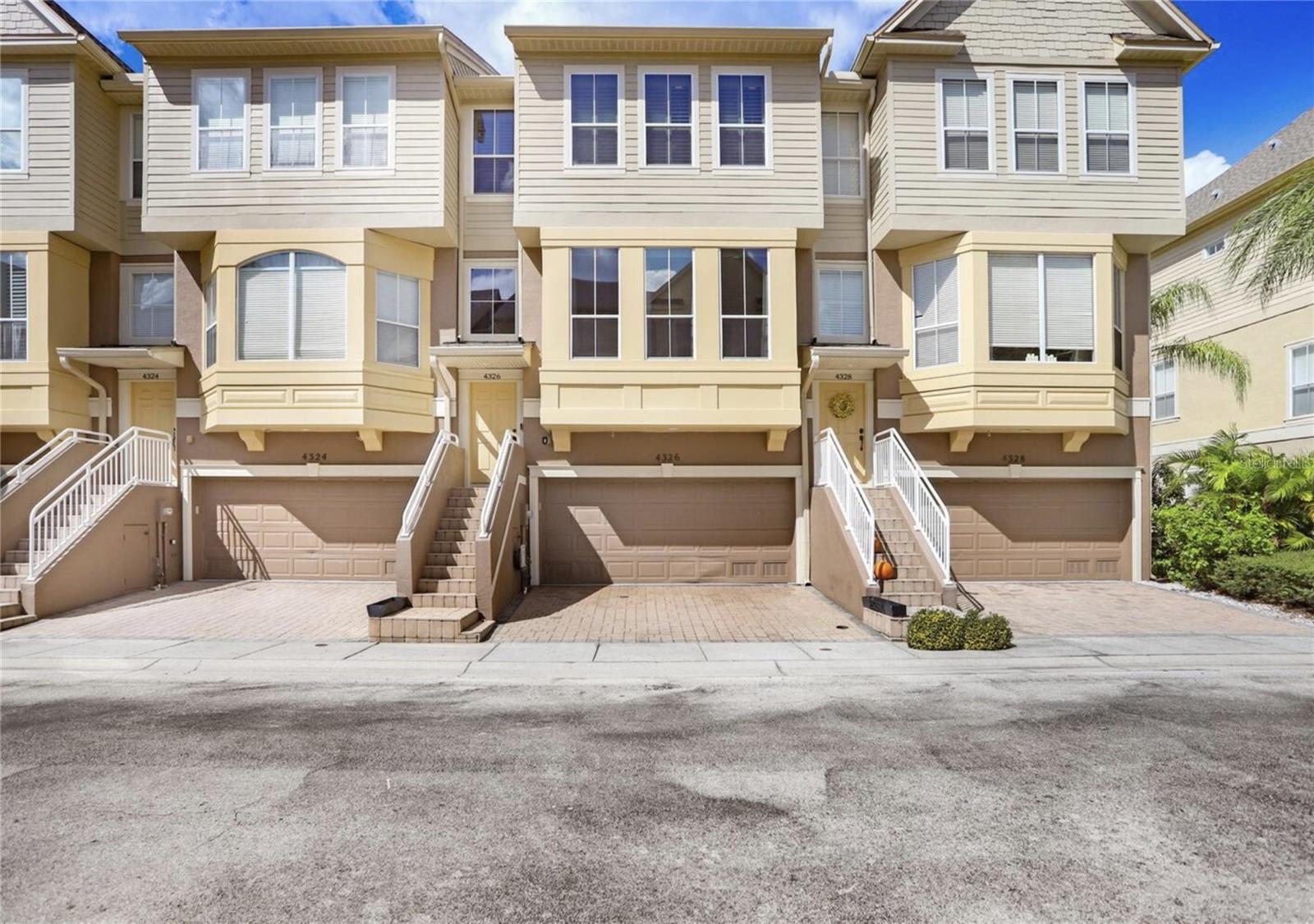 4326 SPINNAKER COVE LANE