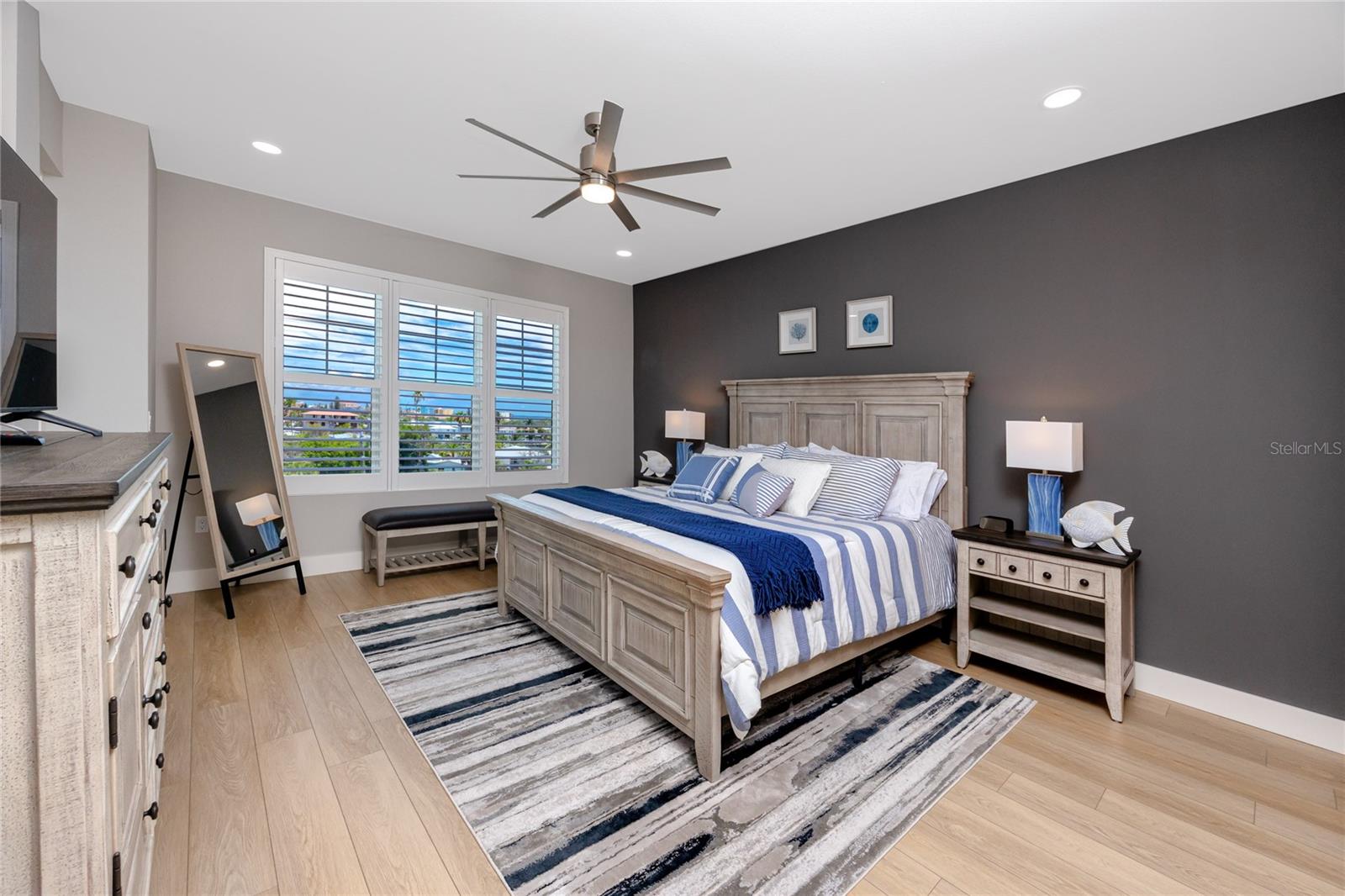 HARBOR AT TOWN CENTER CONDO - Residential