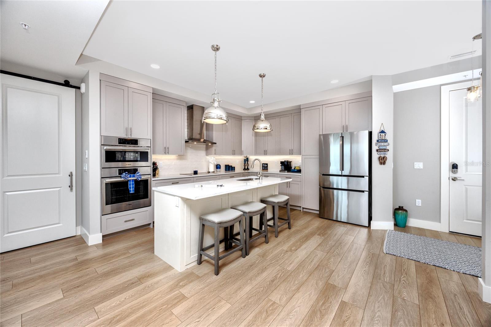 300 150TH AVENUE 502