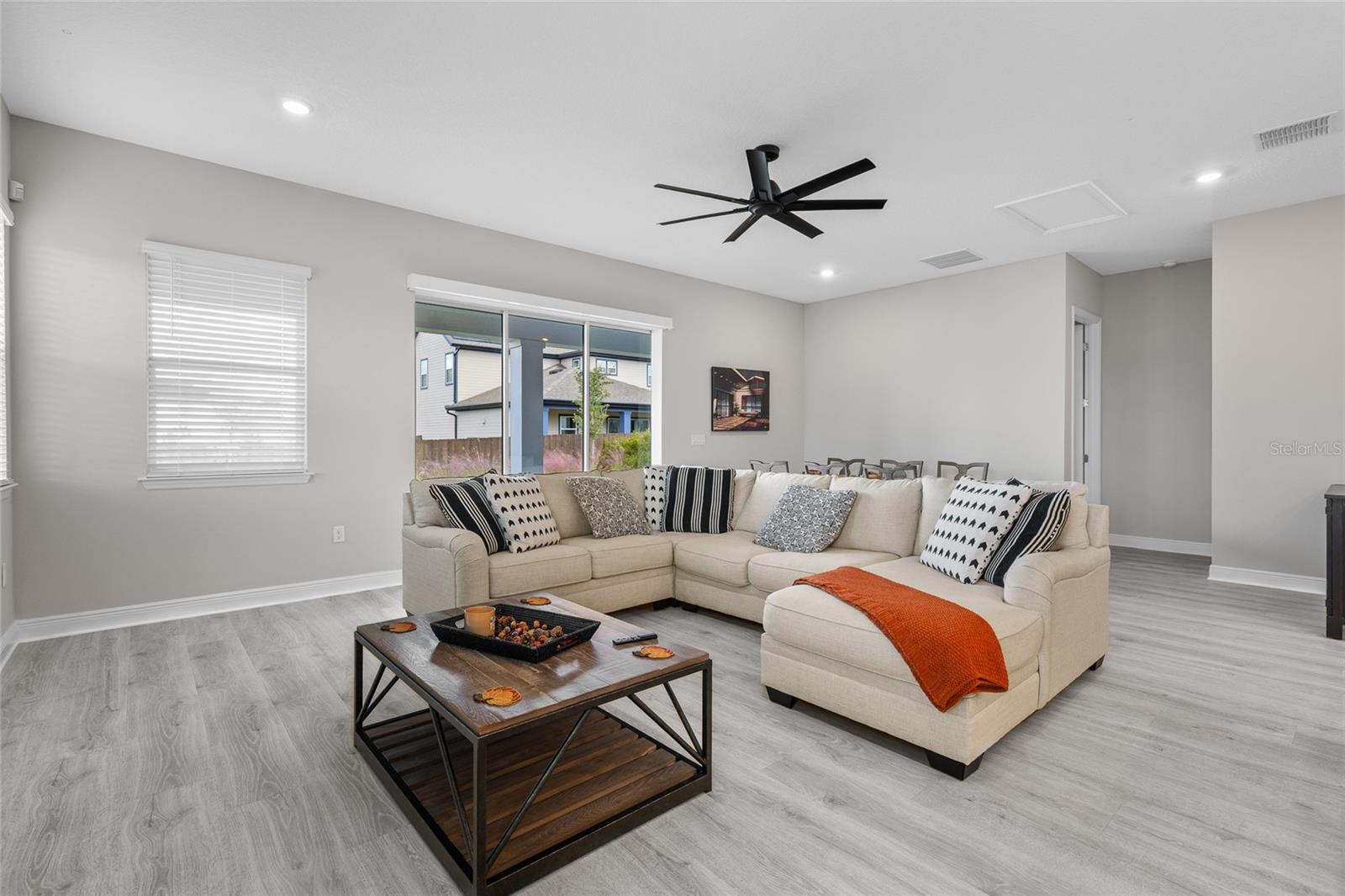 WESLYN PARK PH 2 - Residential